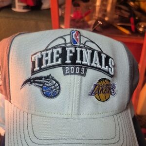 Adidas The Finals 2009 Cap - Gray and White